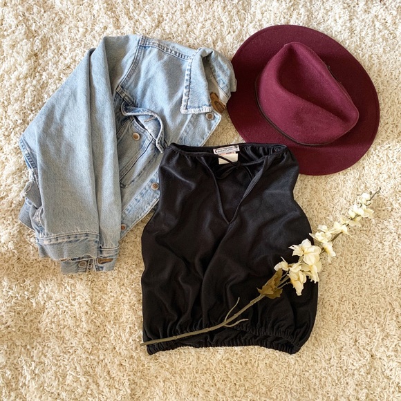 Vintage 70s halter neck crop top by Junior Flair - Picture 2 of 5